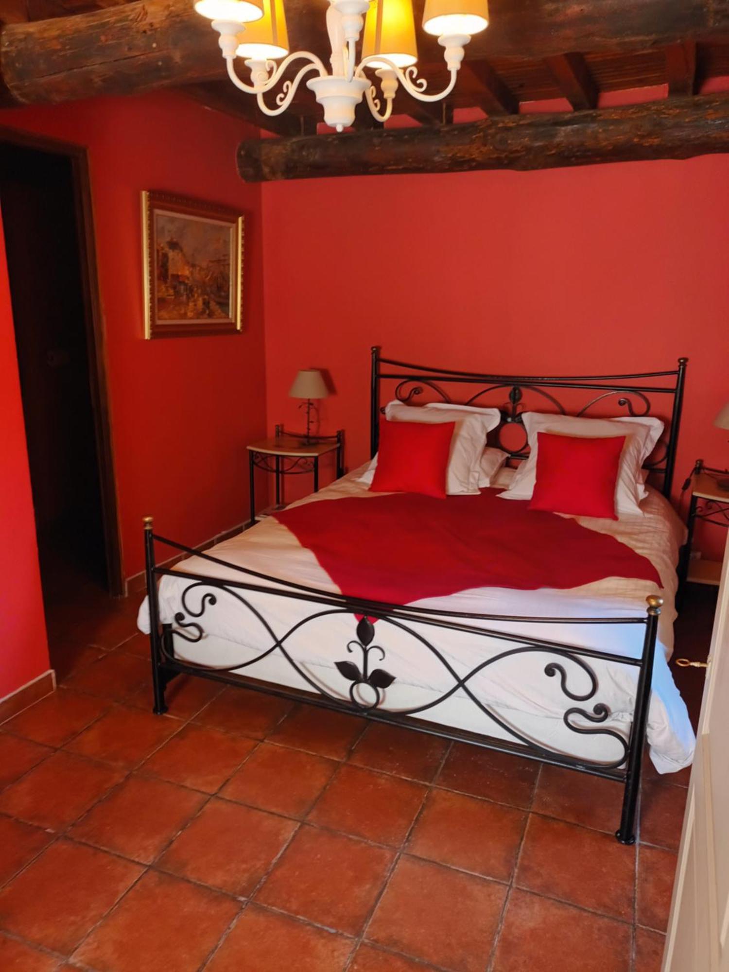 Le Vieux Moulin De Jouques Bed and Breakfast Exteriör bild