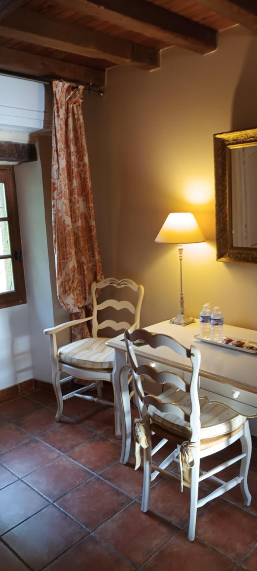 Le Vieux Moulin De Jouques Bed and Breakfast Exteriör bild